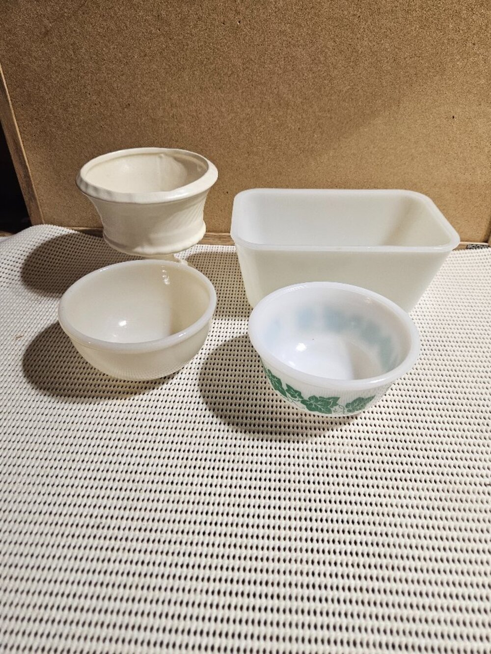Mix of Vintage Kitchen ware